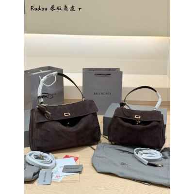 발**** 로데오 스웨이드